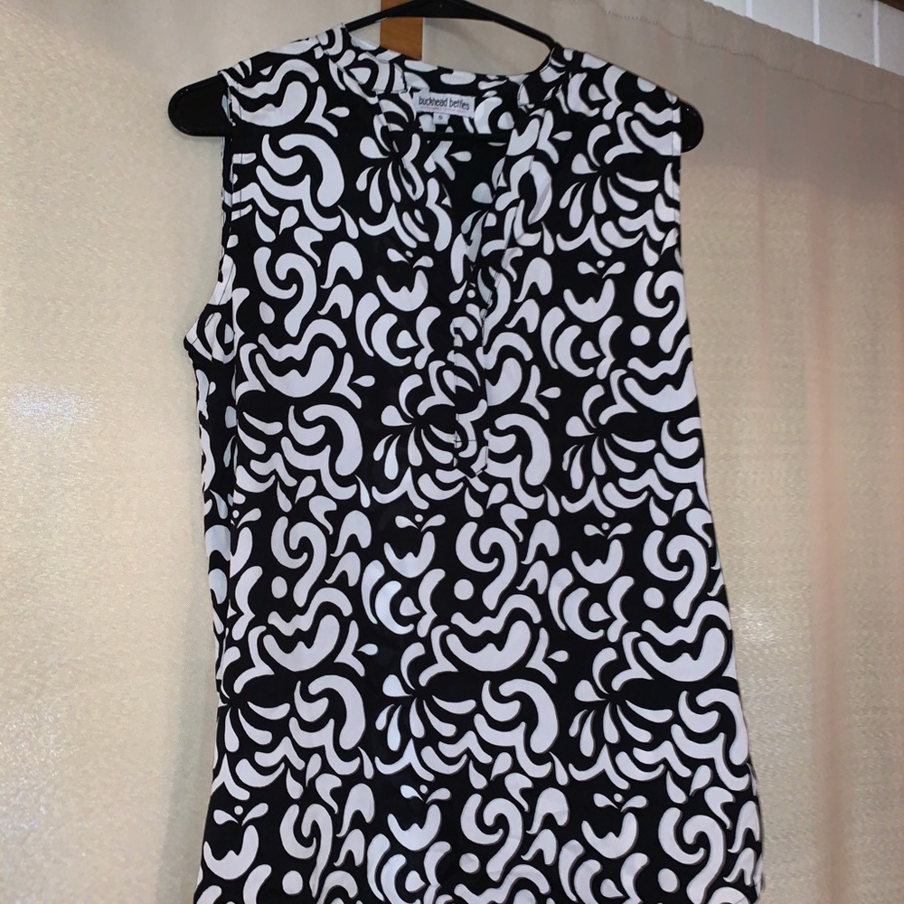 Sleeveless blouse